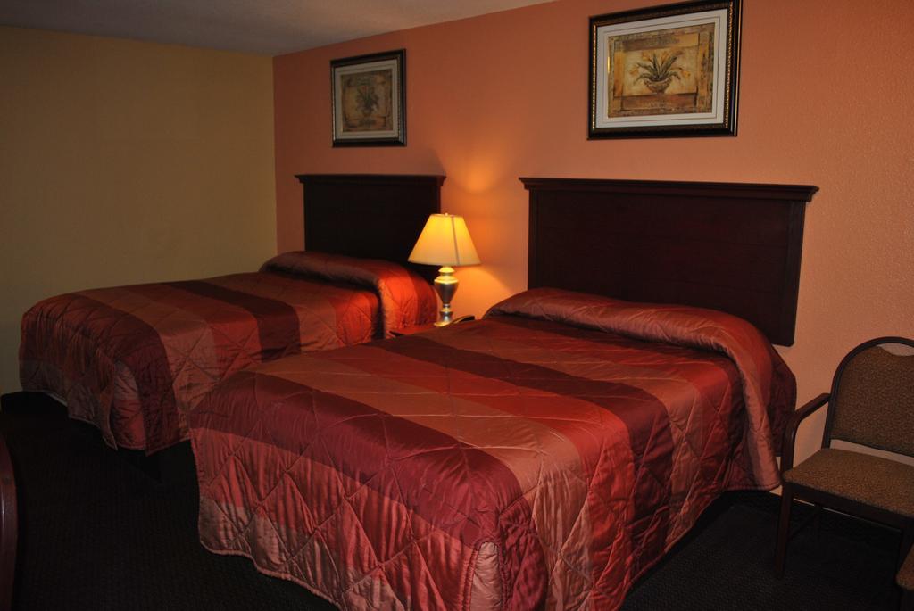 Executive Inn Brookshire Extérieur photo