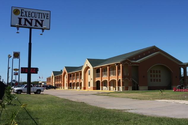 Executive Inn Brookshire Extérieur photo