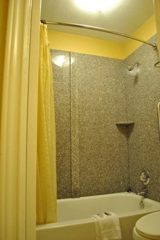 Executive Inn Brookshire Extérieur photo